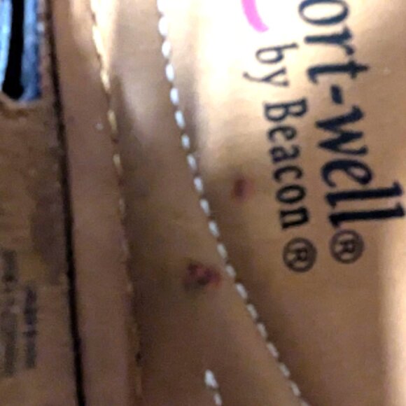 Comfort-Well by Beacon Black Leather Strappy Buckle Detail Comfort Sandal Size 7 - Picture 7 of 7